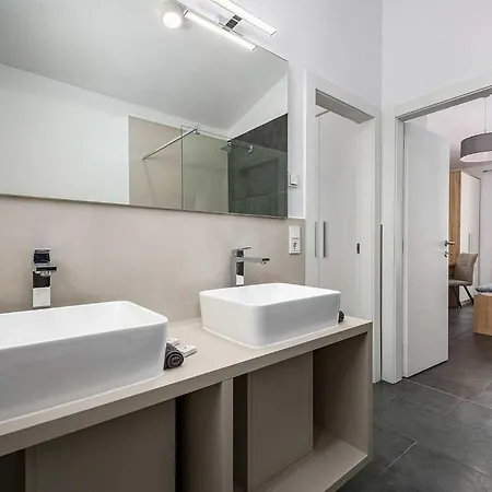 Simic Σπίτι διακοπών *